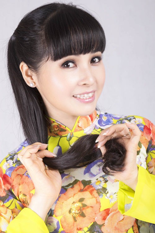 Ngày giáp tết, Trang Nhung tung MV “Vui đón xuân” - ảnh 7